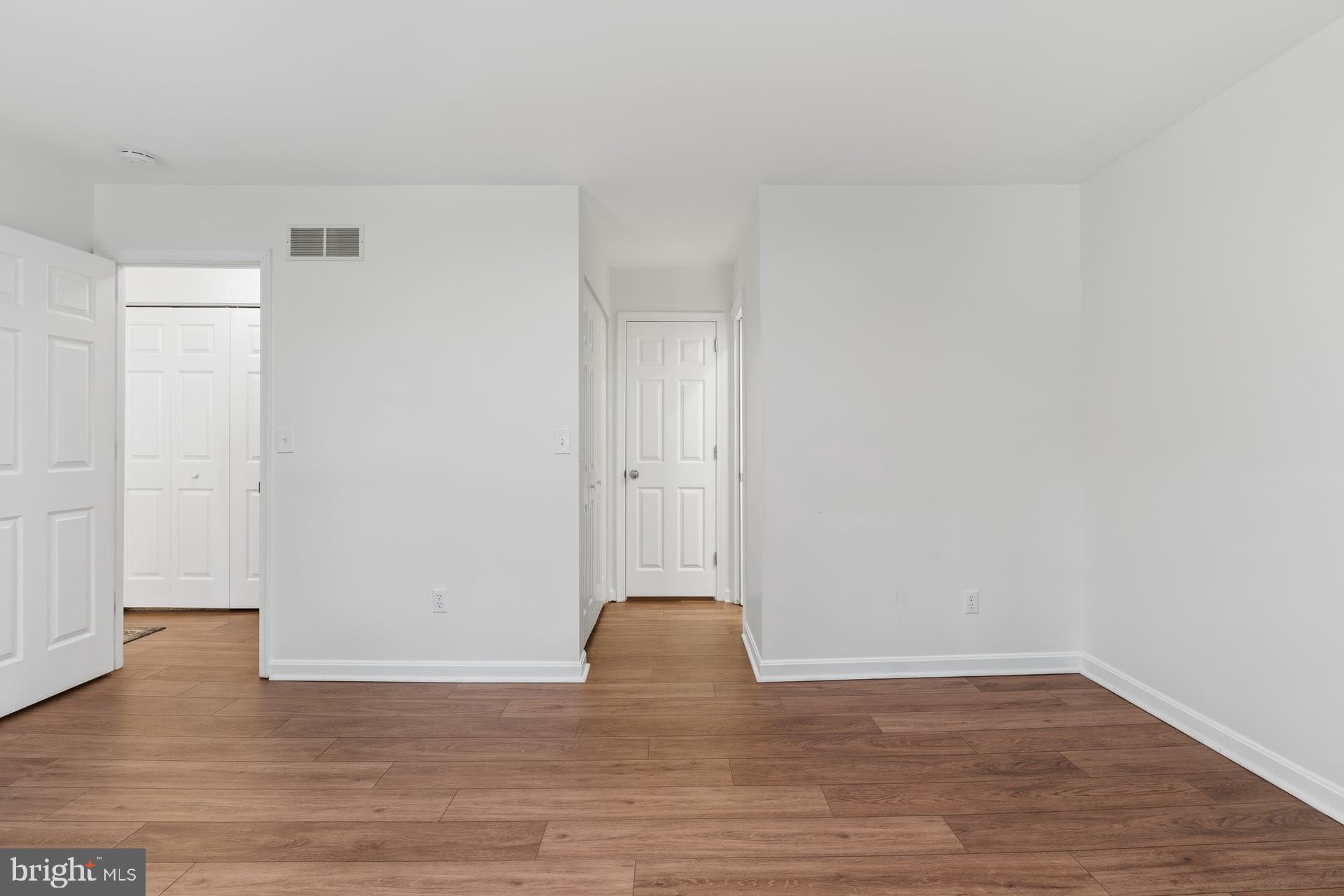 608 CAMBRIDGE COURT