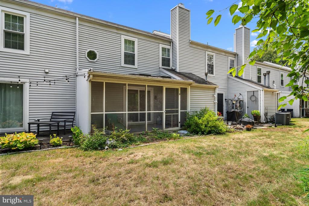 704 CAMBRIDGE CT U-0037
