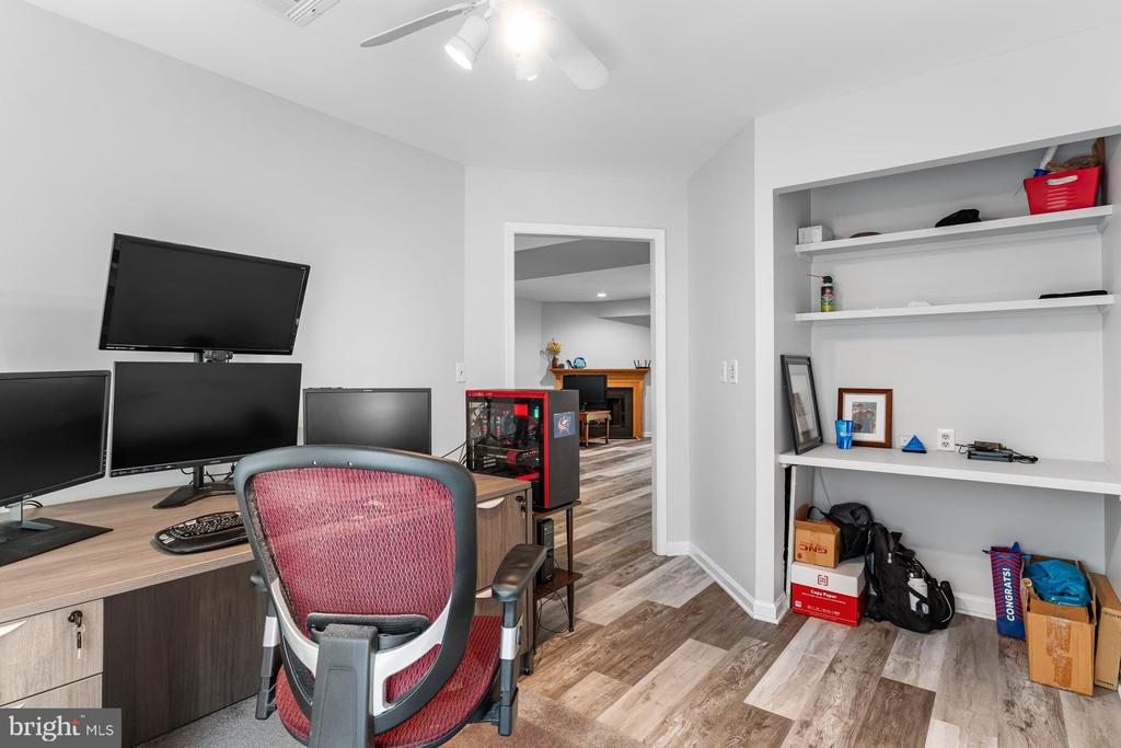 704 CAMBRIDGE CT U-0037