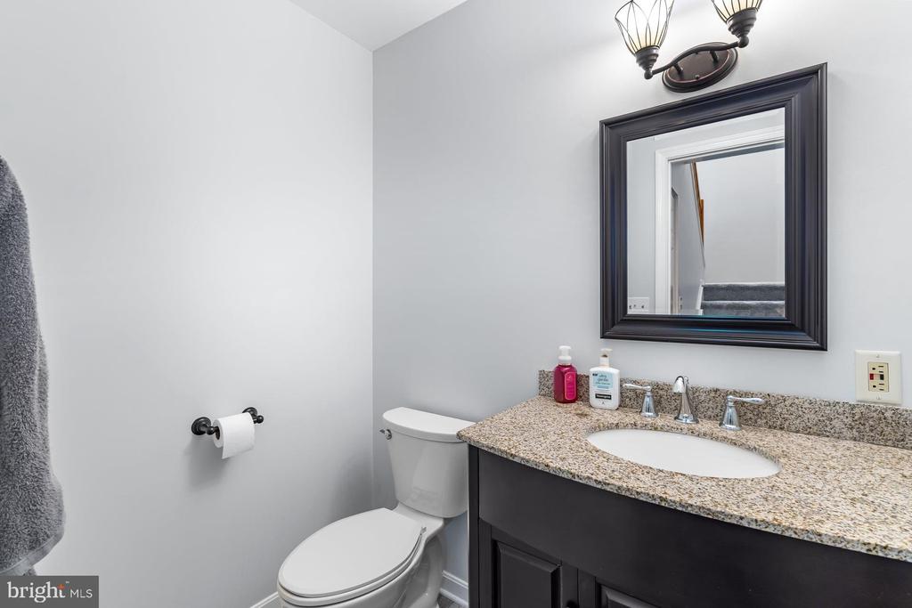 704 CAMBRIDGE CT U-0037