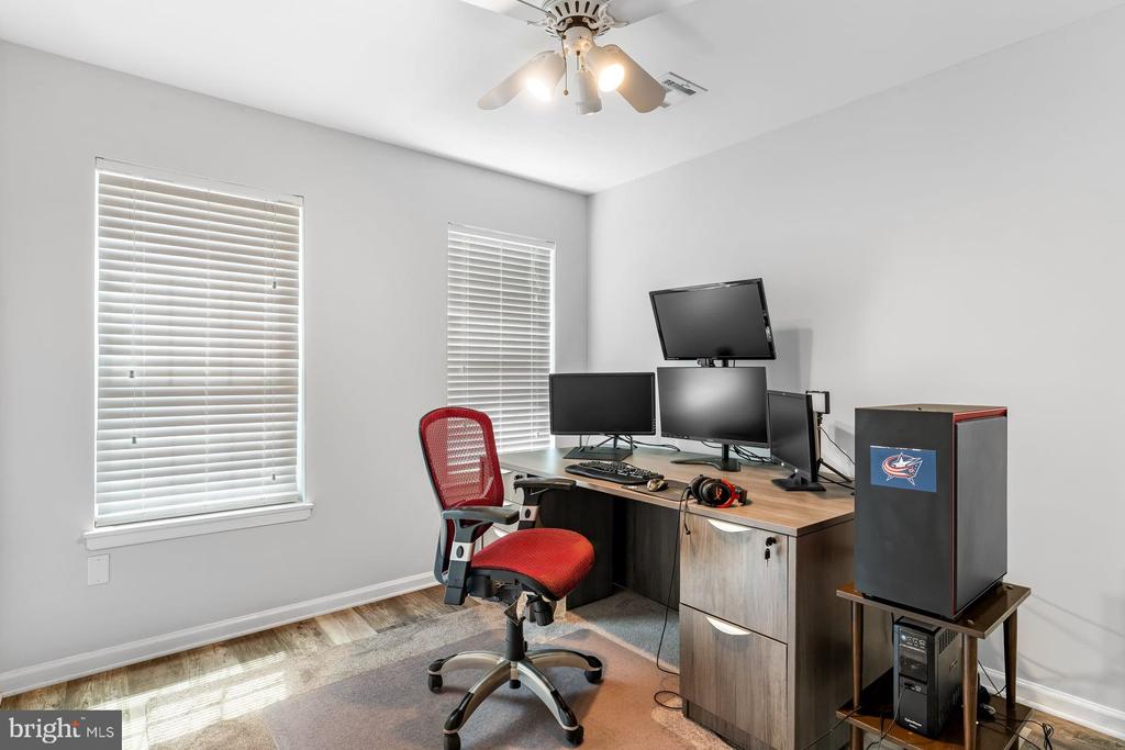 704 CAMBRIDGE CT U-0037