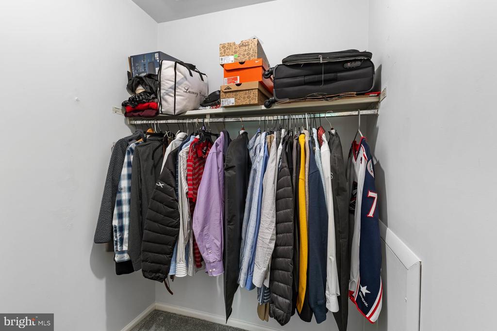 704 CAMBRIDGE CT U-0037