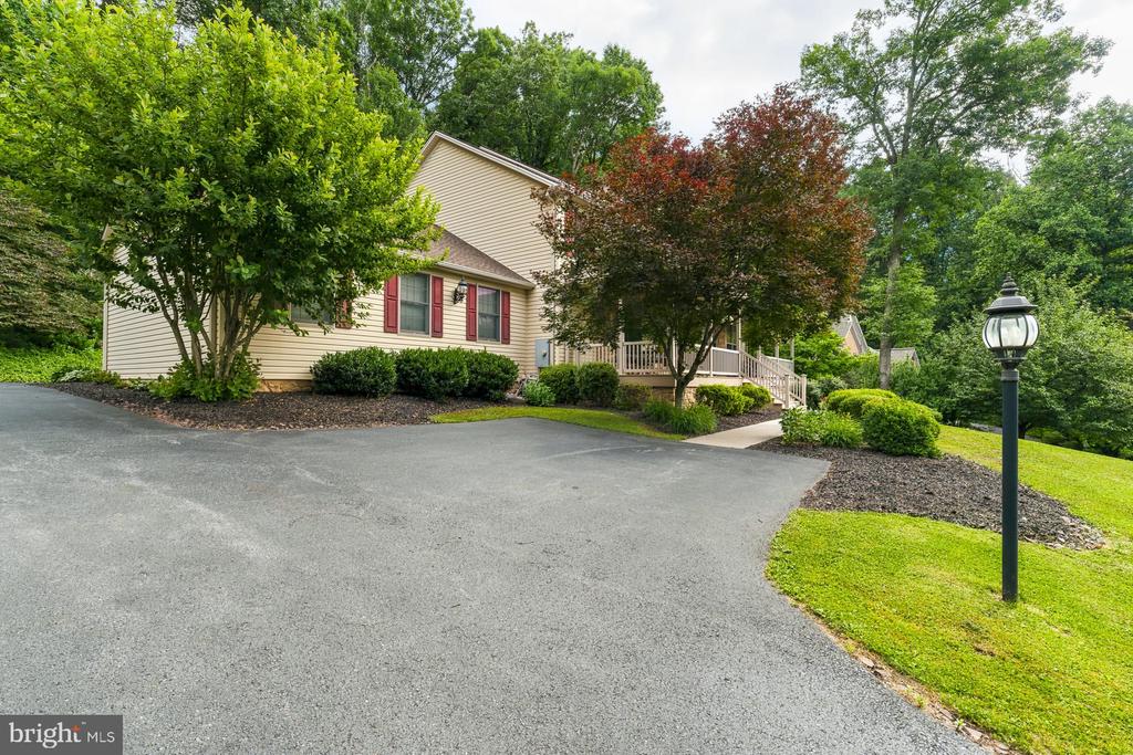 412 TIMBER BRIDGE LN
