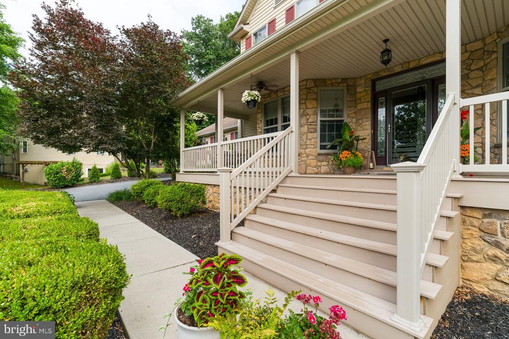 412 TIMBER BRIDGE LN