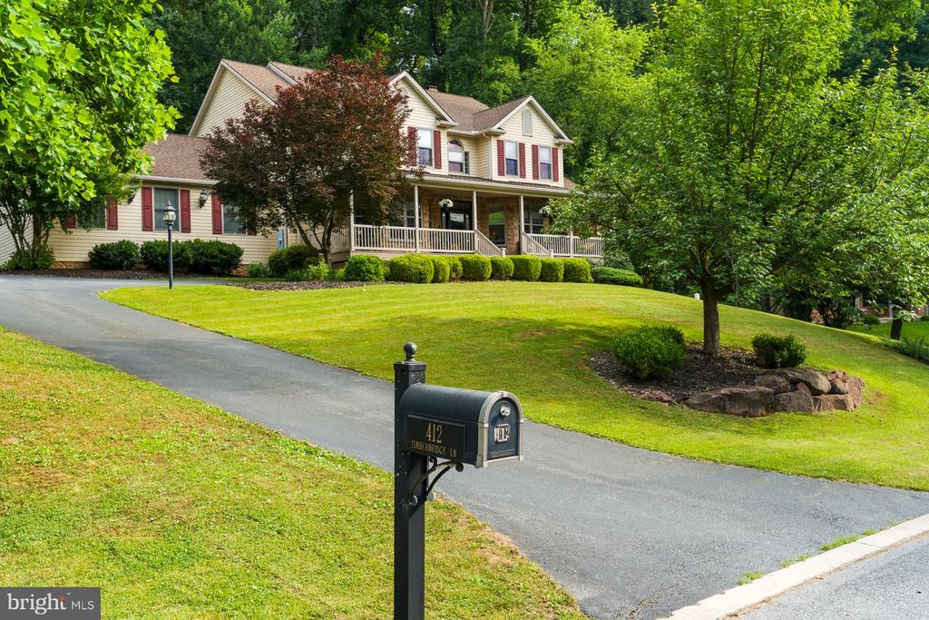 412 TIMBER BRIDGE LN