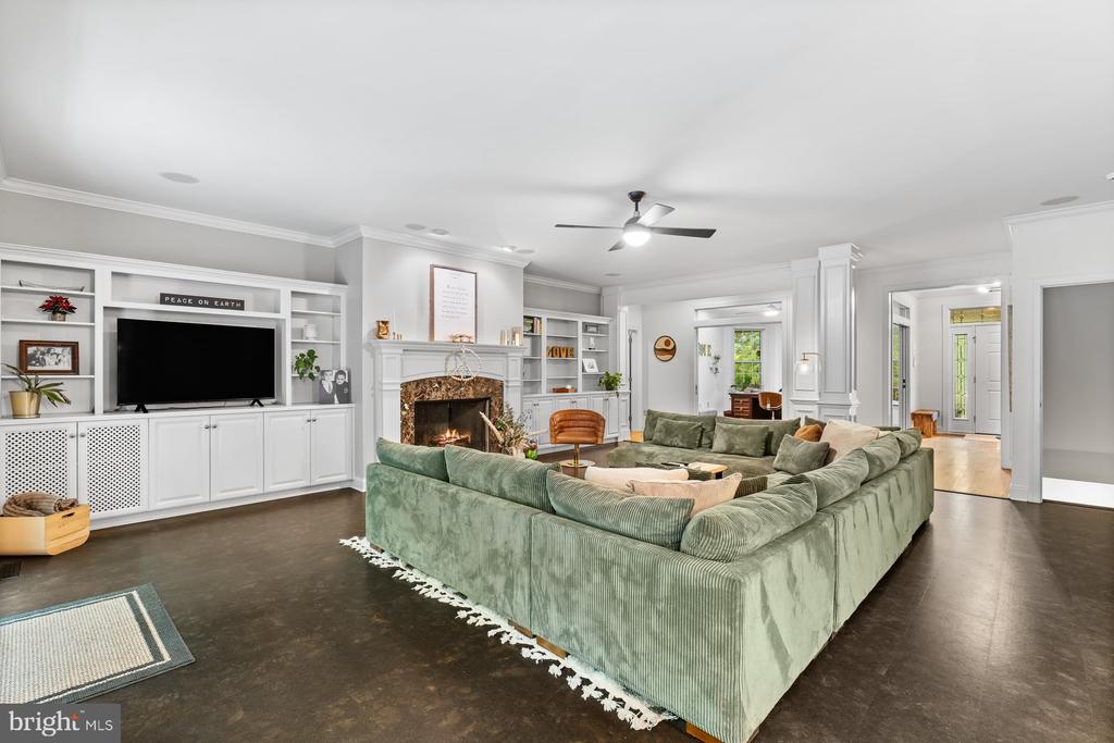 412 TIMBER BRIDGE LN