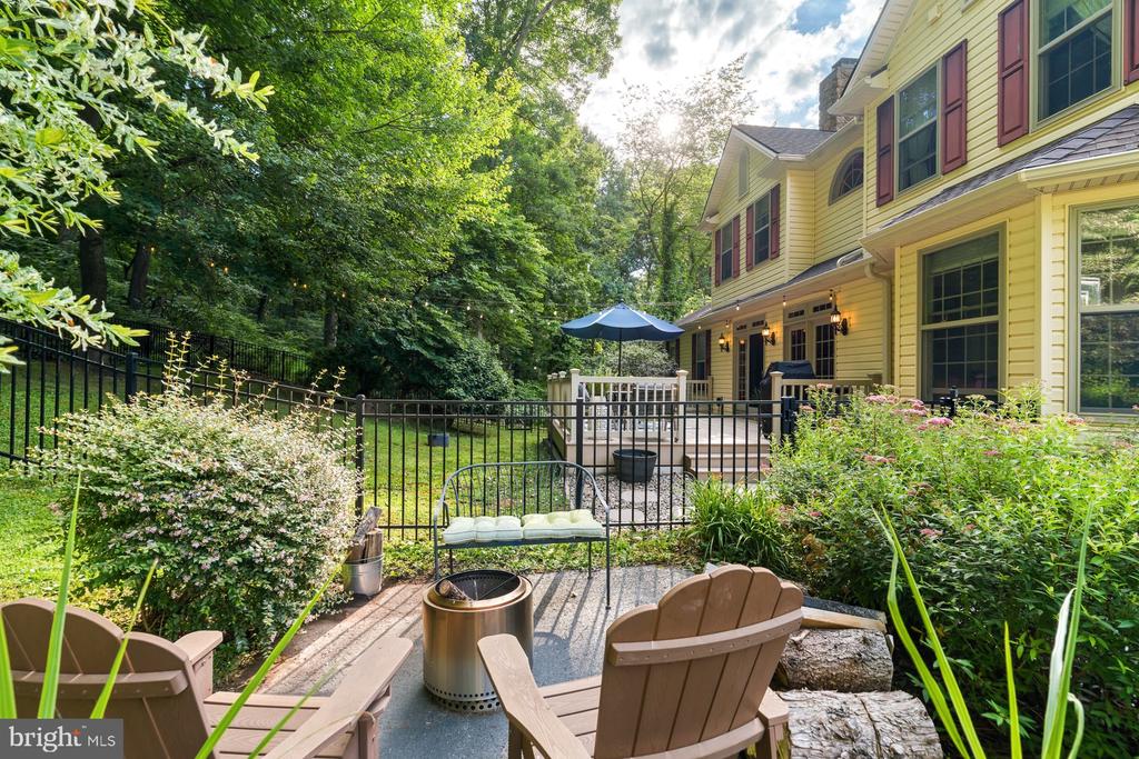 412 TIMBER BRIDGE LN