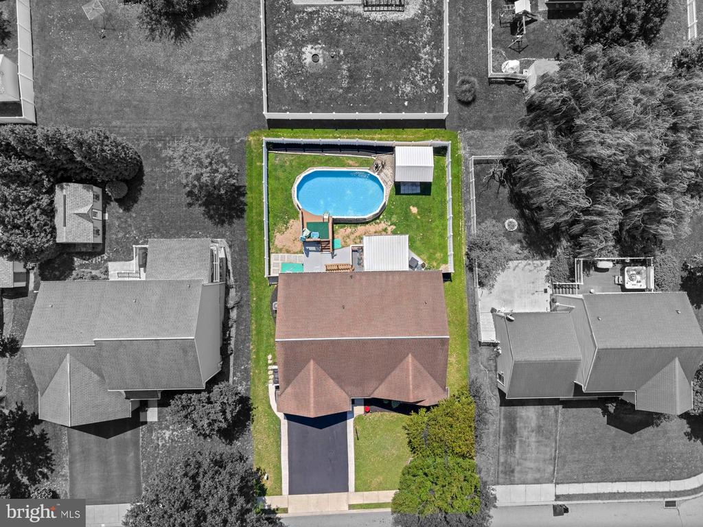 17 MAYFLOWER DRIVE
