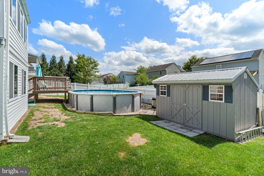 17 MAYFLOWER DRIVE