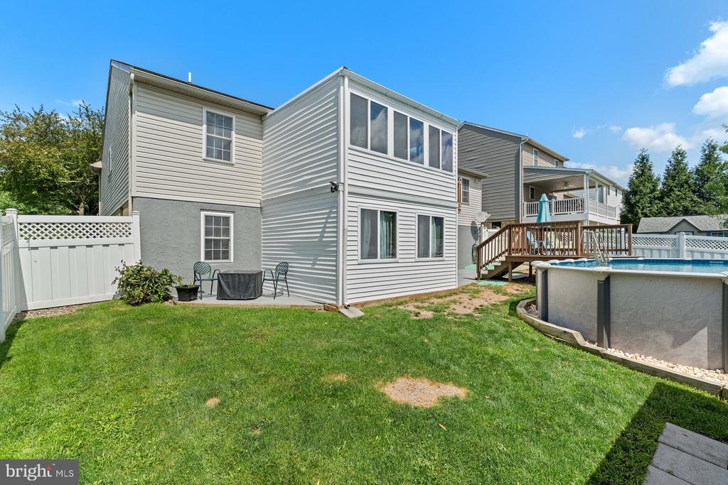17 MAYFLOWER DRIVE