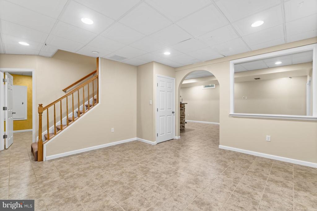 128 S THISTLEDOWN DRIVE