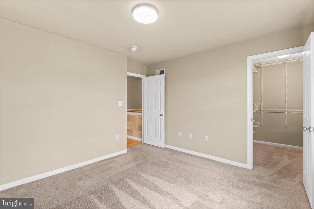 128 S THISTLEDOWN DRIVE