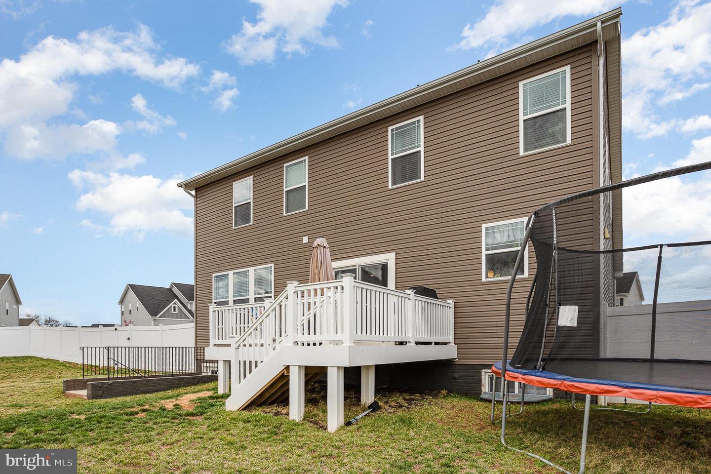 10 Beech Ridge Ln
