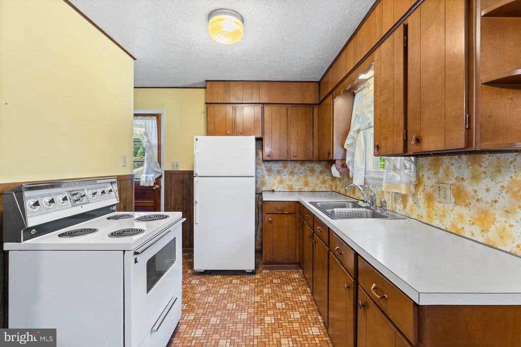 222 OAK KNOLL ROAD