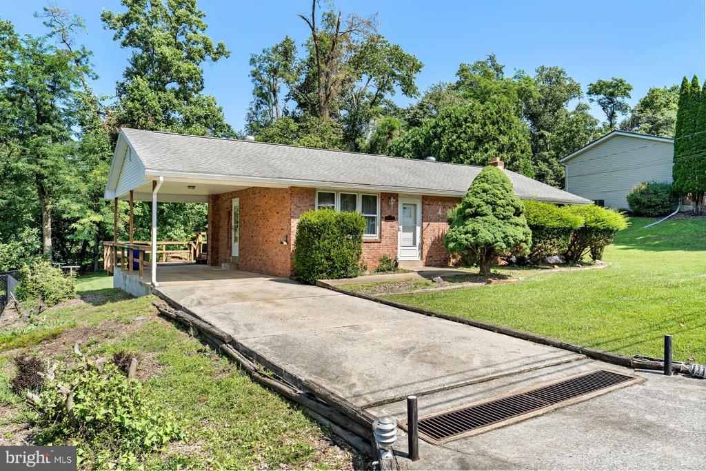 222 OAK KNOLL ROAD