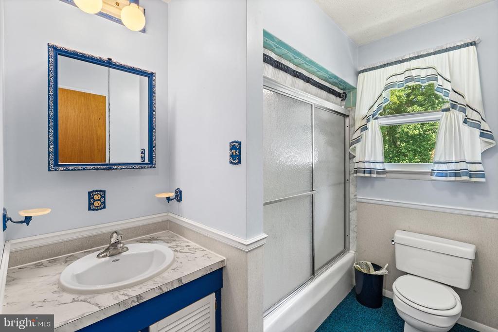 222 OAK KNOLL ROAD