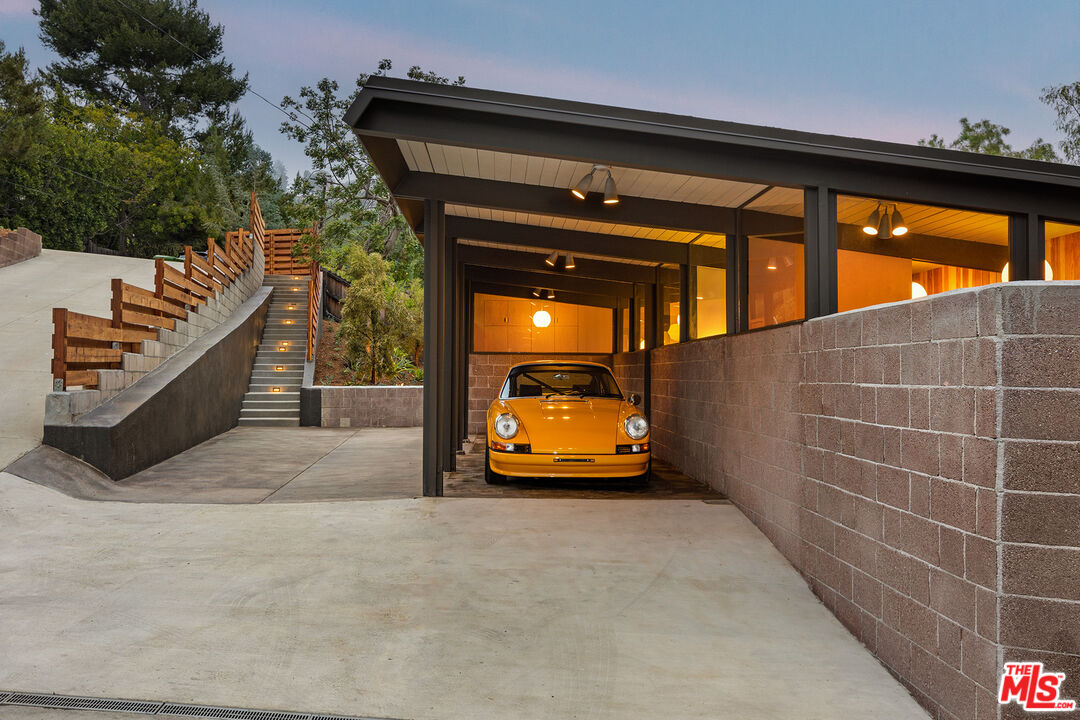 12444 Rochedale Ln