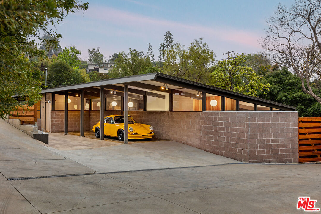 12444 Rochedale Ln