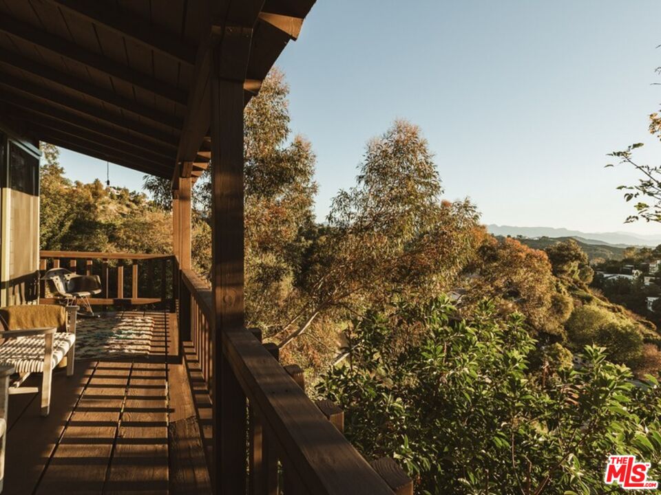 8522 Oak Ct