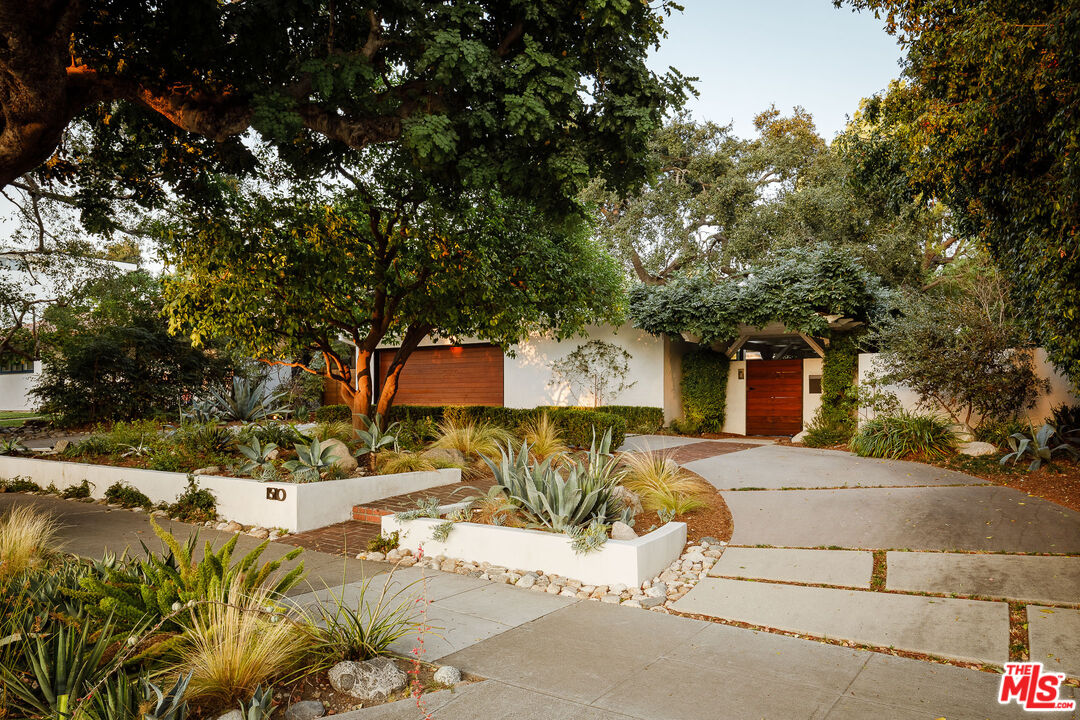 1510 Chelten Way