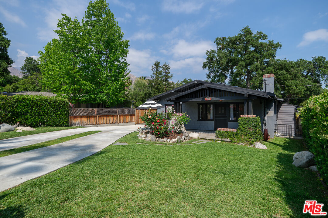 1738 Bellford Ave