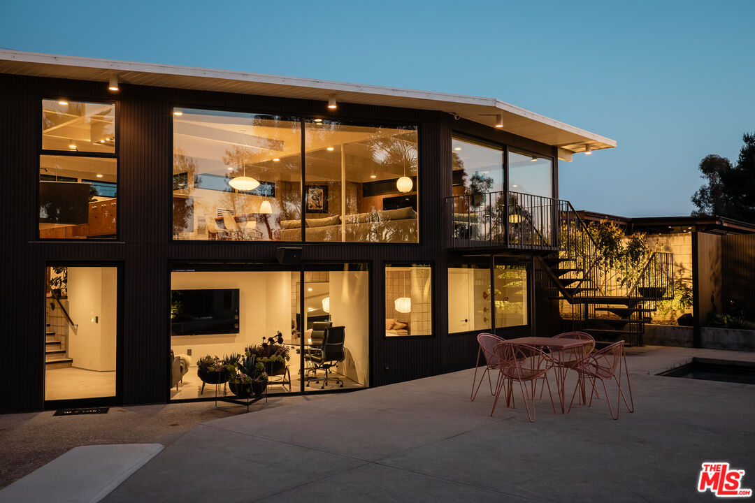 26591 Via California