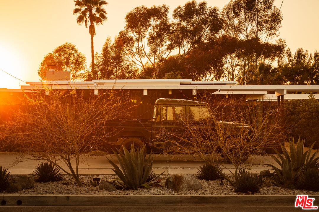 26591 Via California