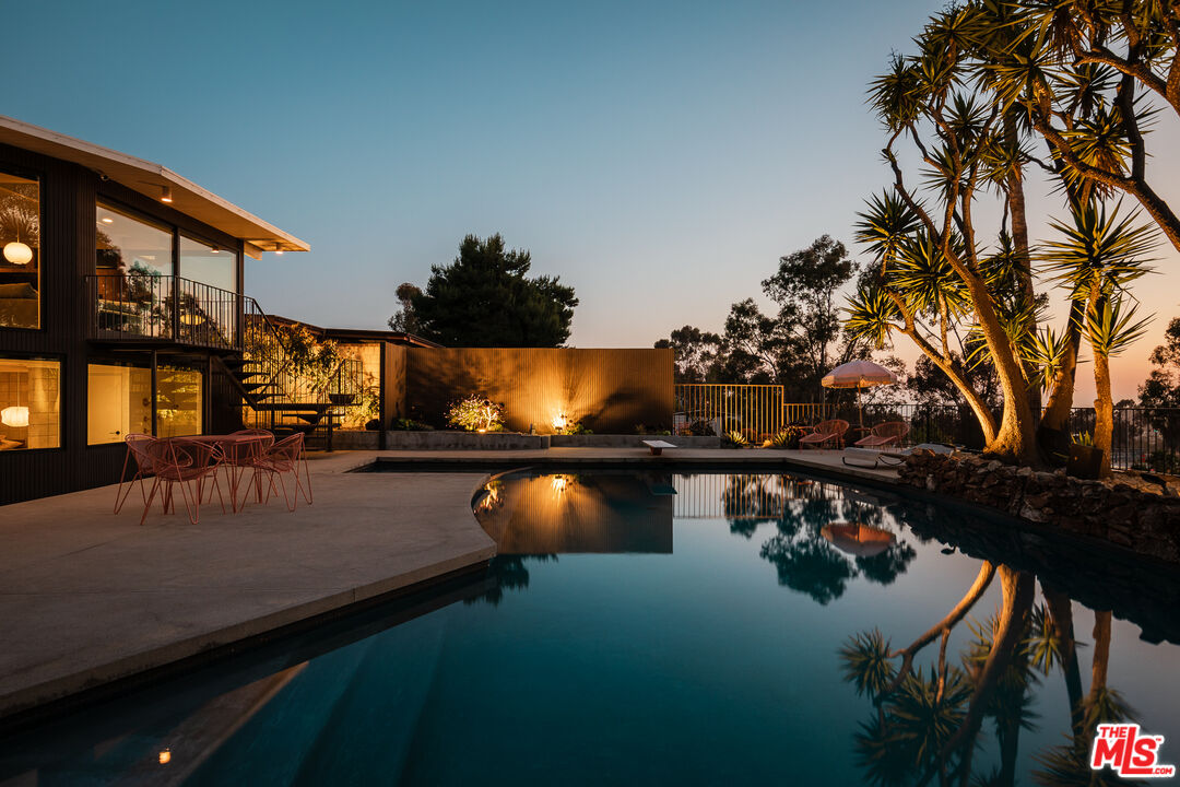 26591 Via California