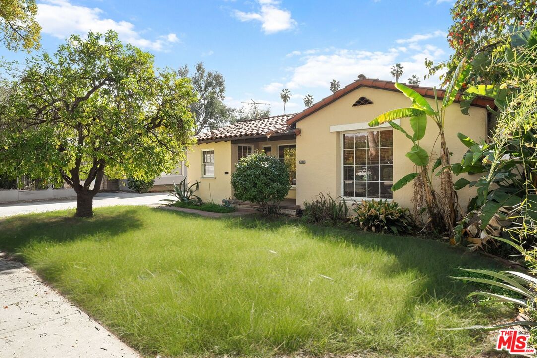 2130 Addison Way