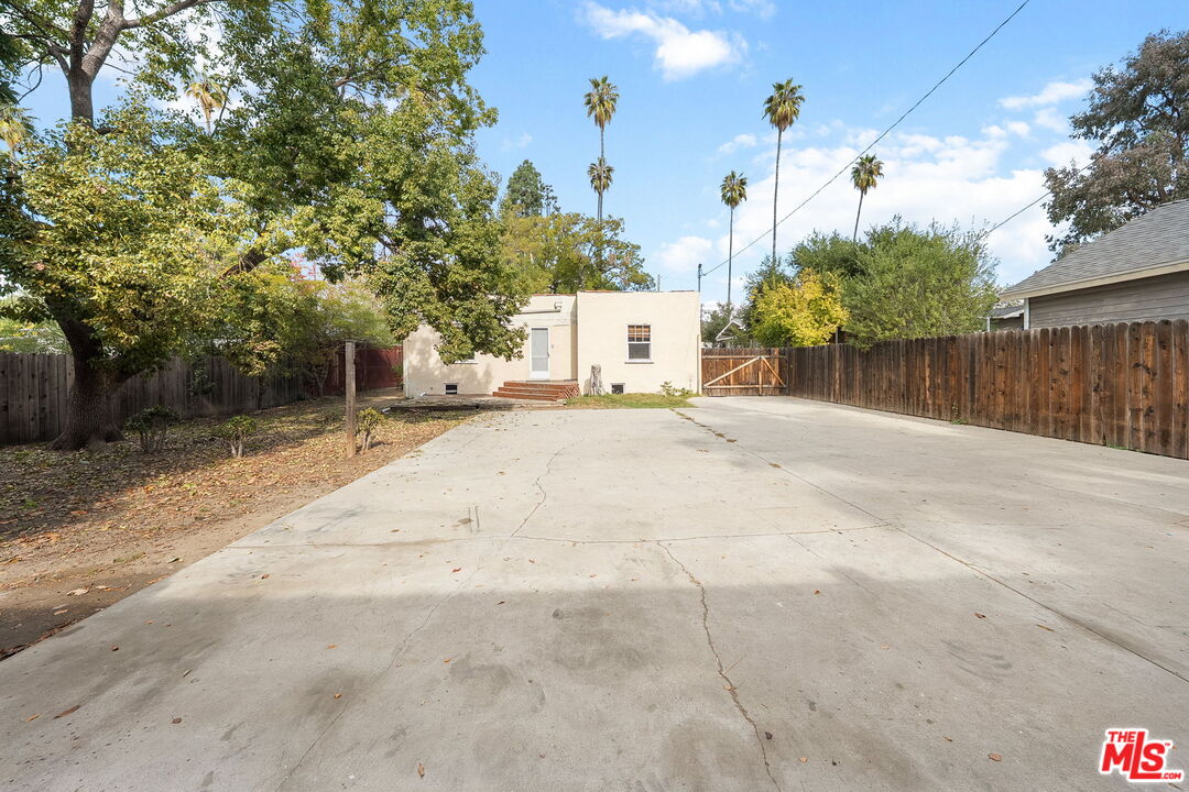 2130 Addison Way