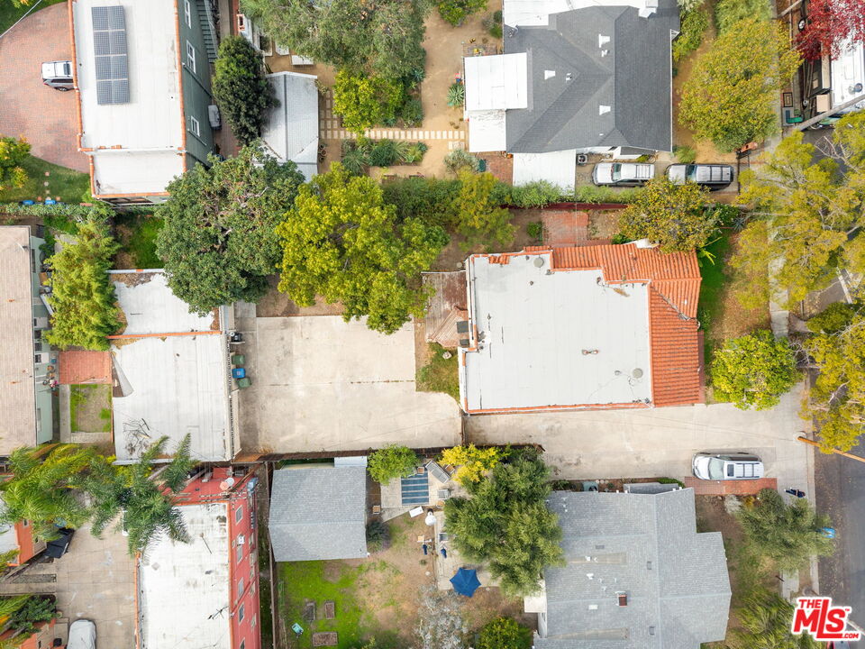 2130 Addison Way