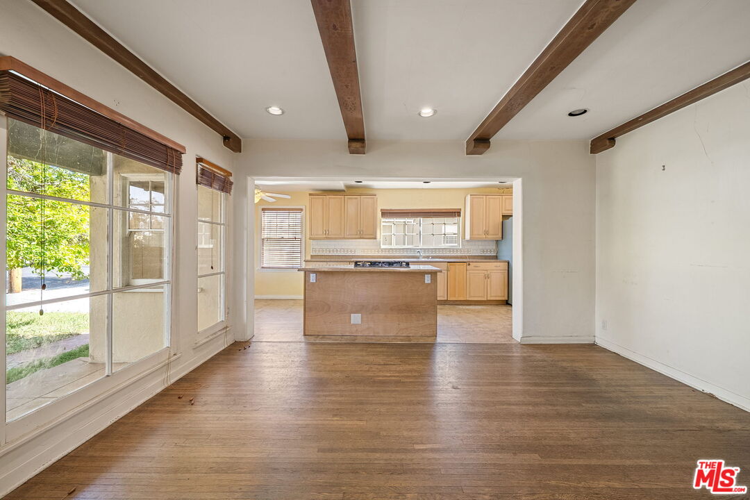 2130 Addison Way