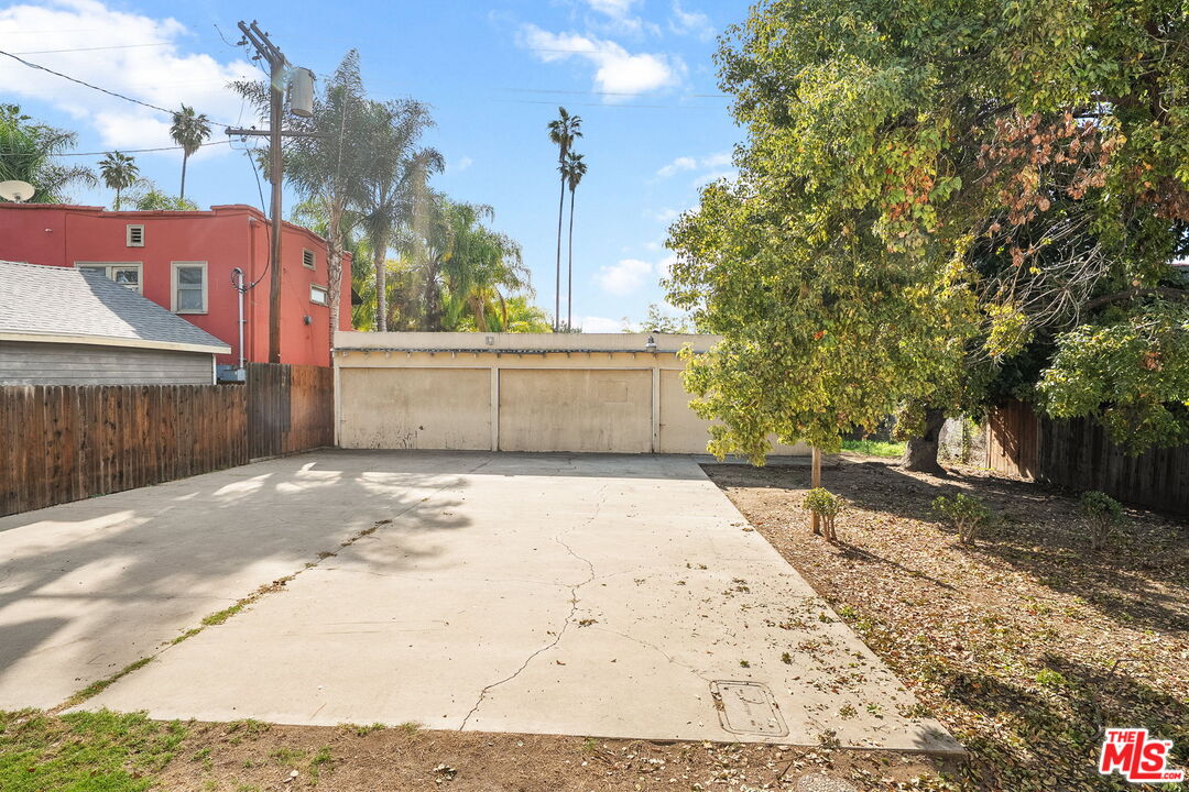 2130 Addison Way