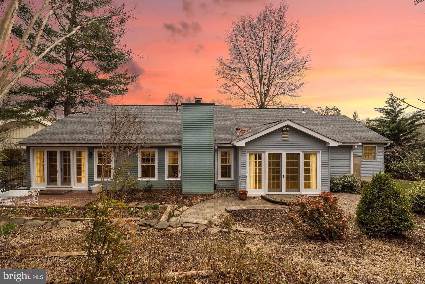 948 Shadewater Way