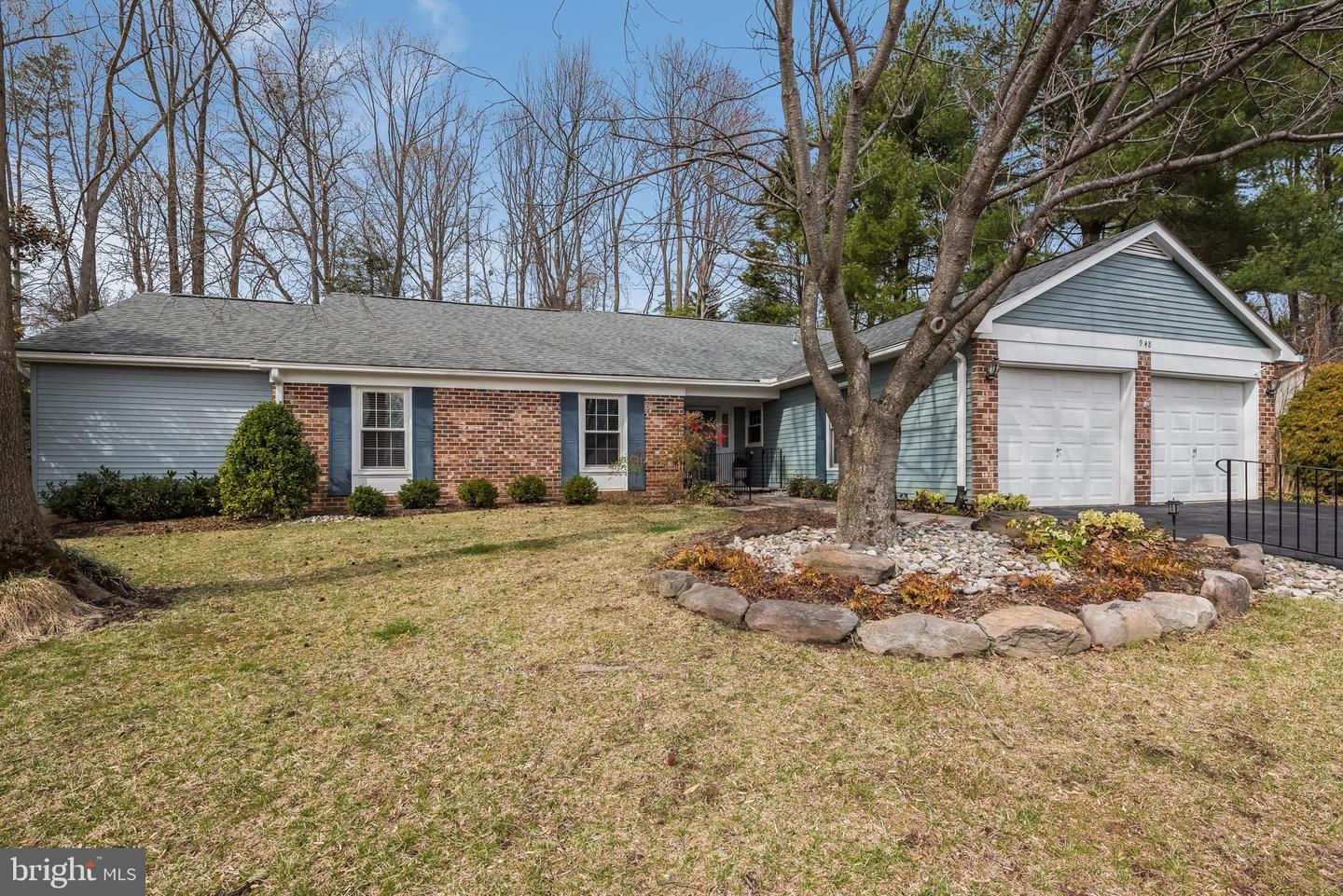 948 Shadewater Way