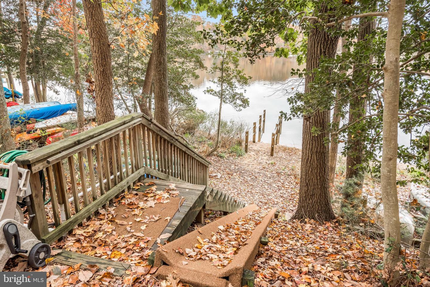948 Shadewater Way
