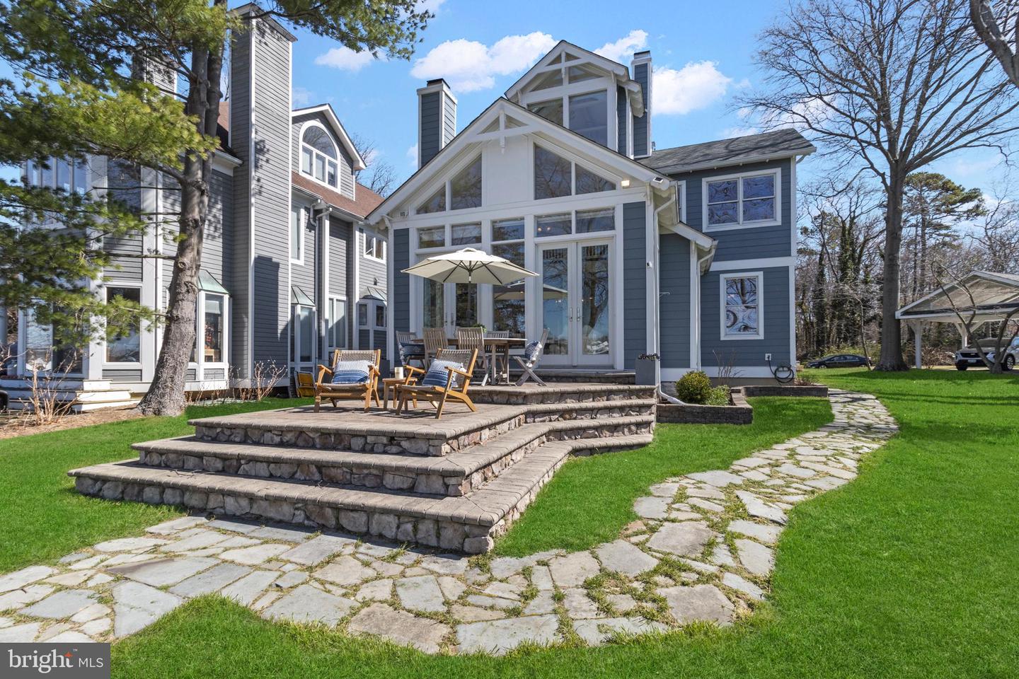 3532 Saratoga Ave