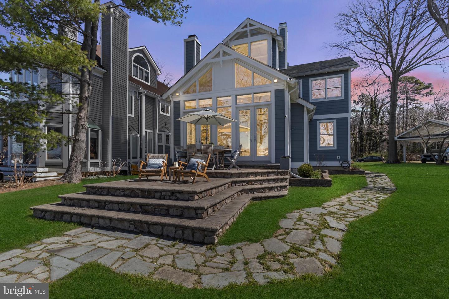 3532 Saratoga Ave