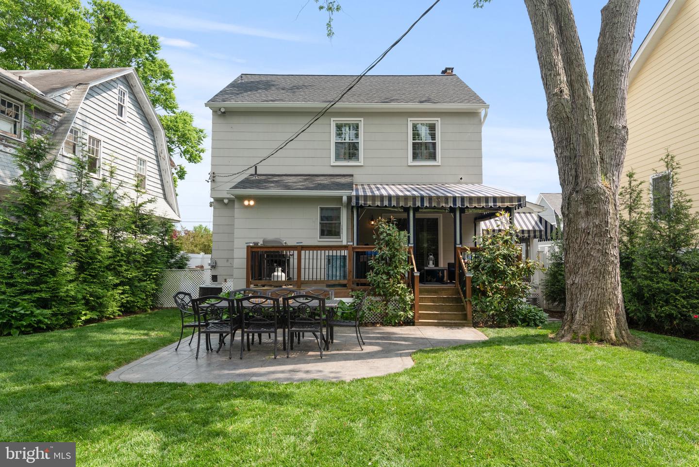 110 Granada Ave