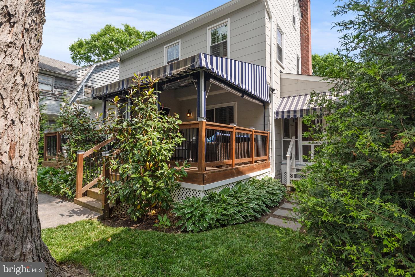 110 Granada Ave