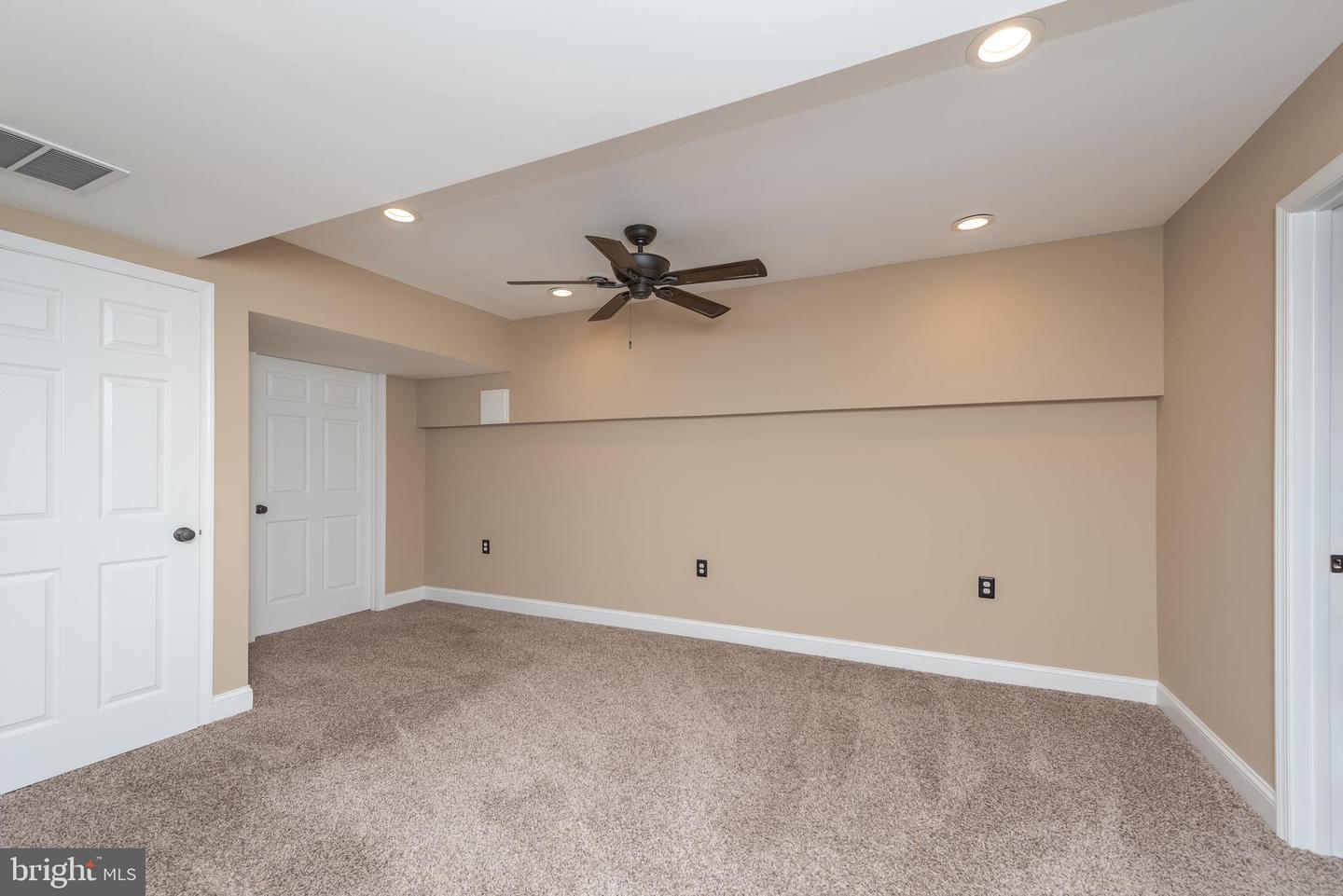 1180 E Mahogany Ln E