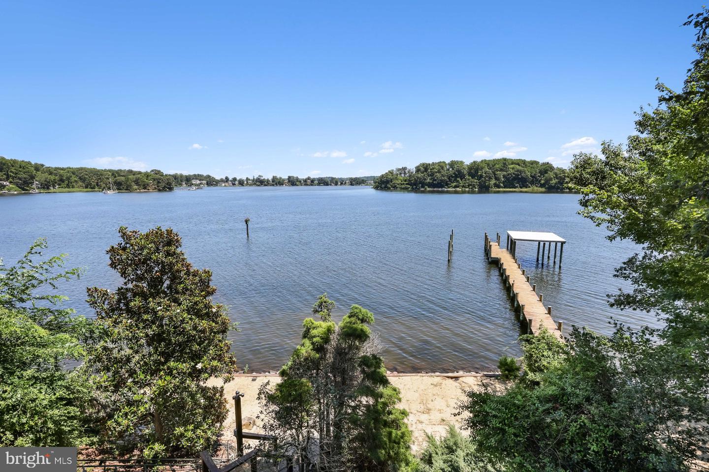 1027 Park Rd