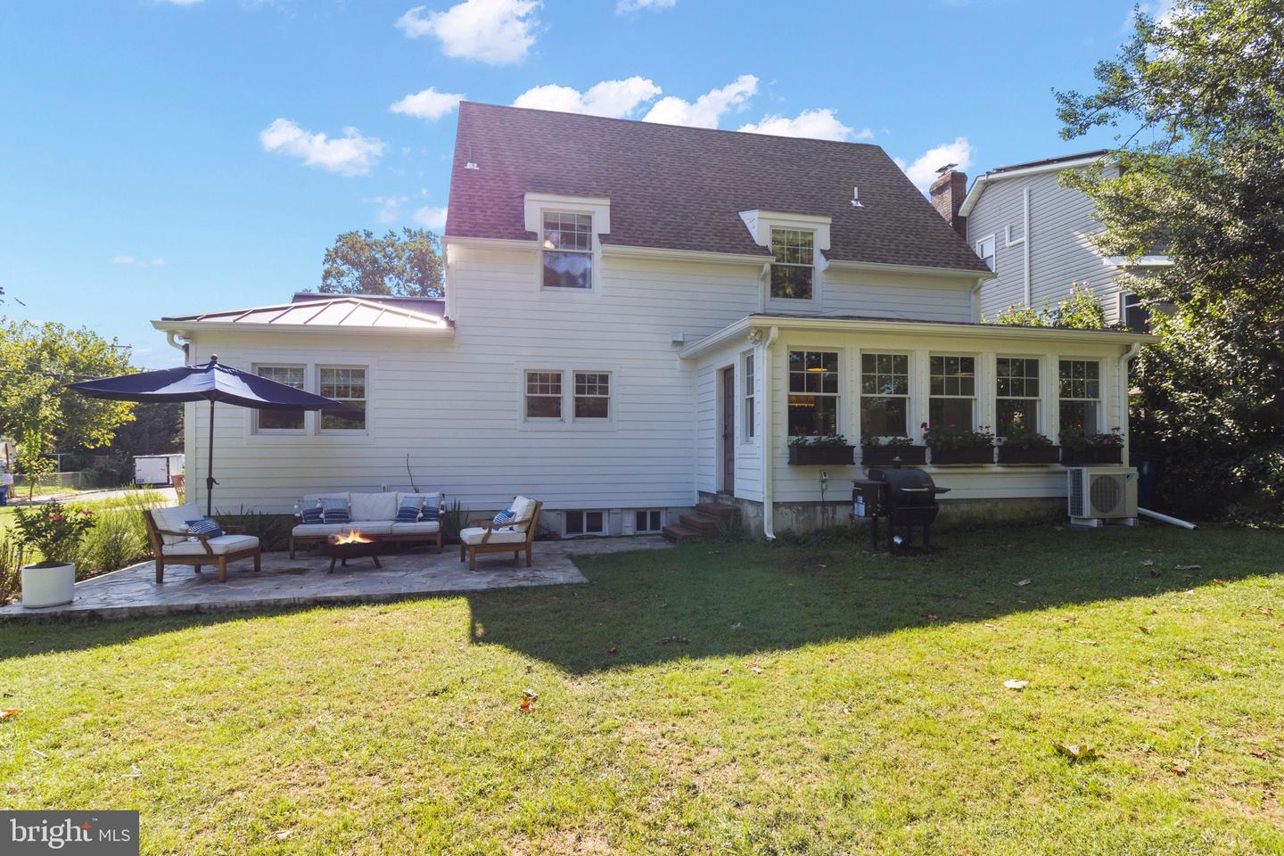 17 N Cherry Grove Ave
