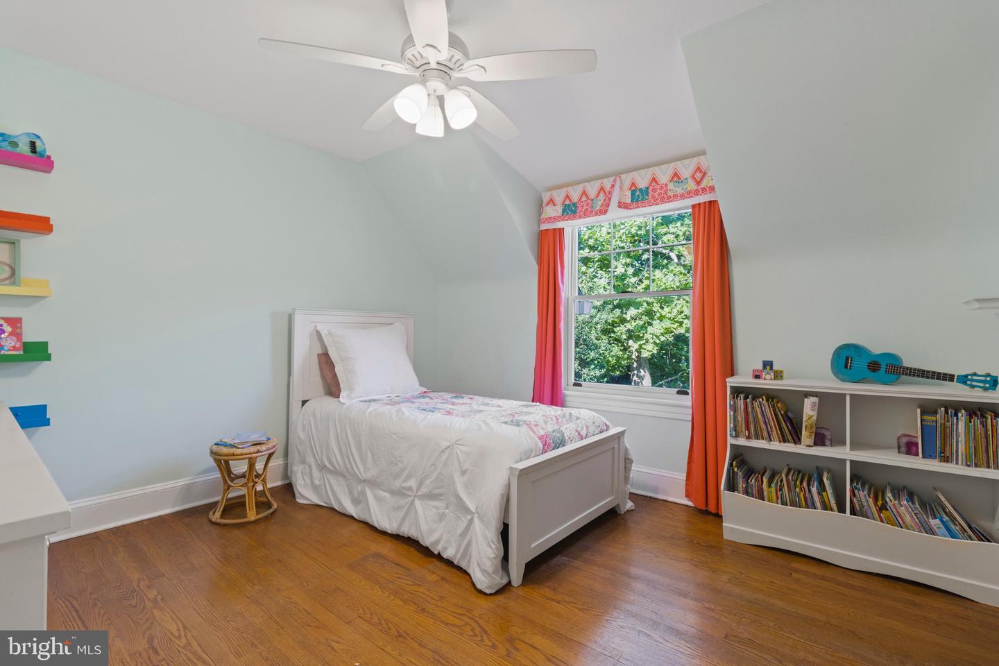 17 N Cherry Grove Ave