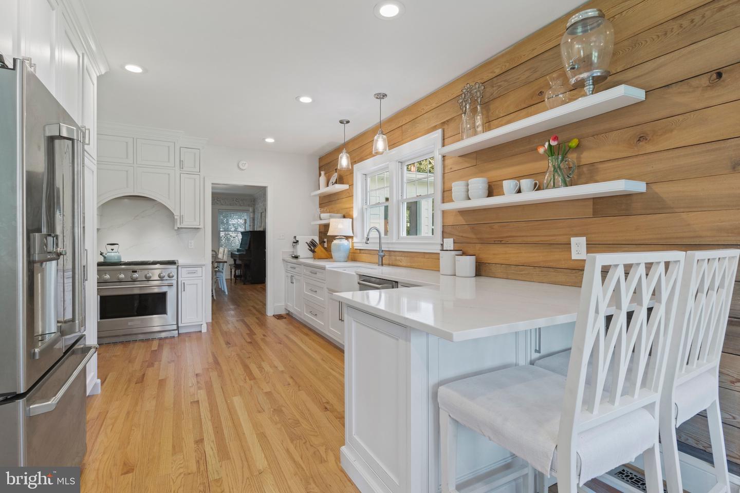 17 N Cherry Grove Ave