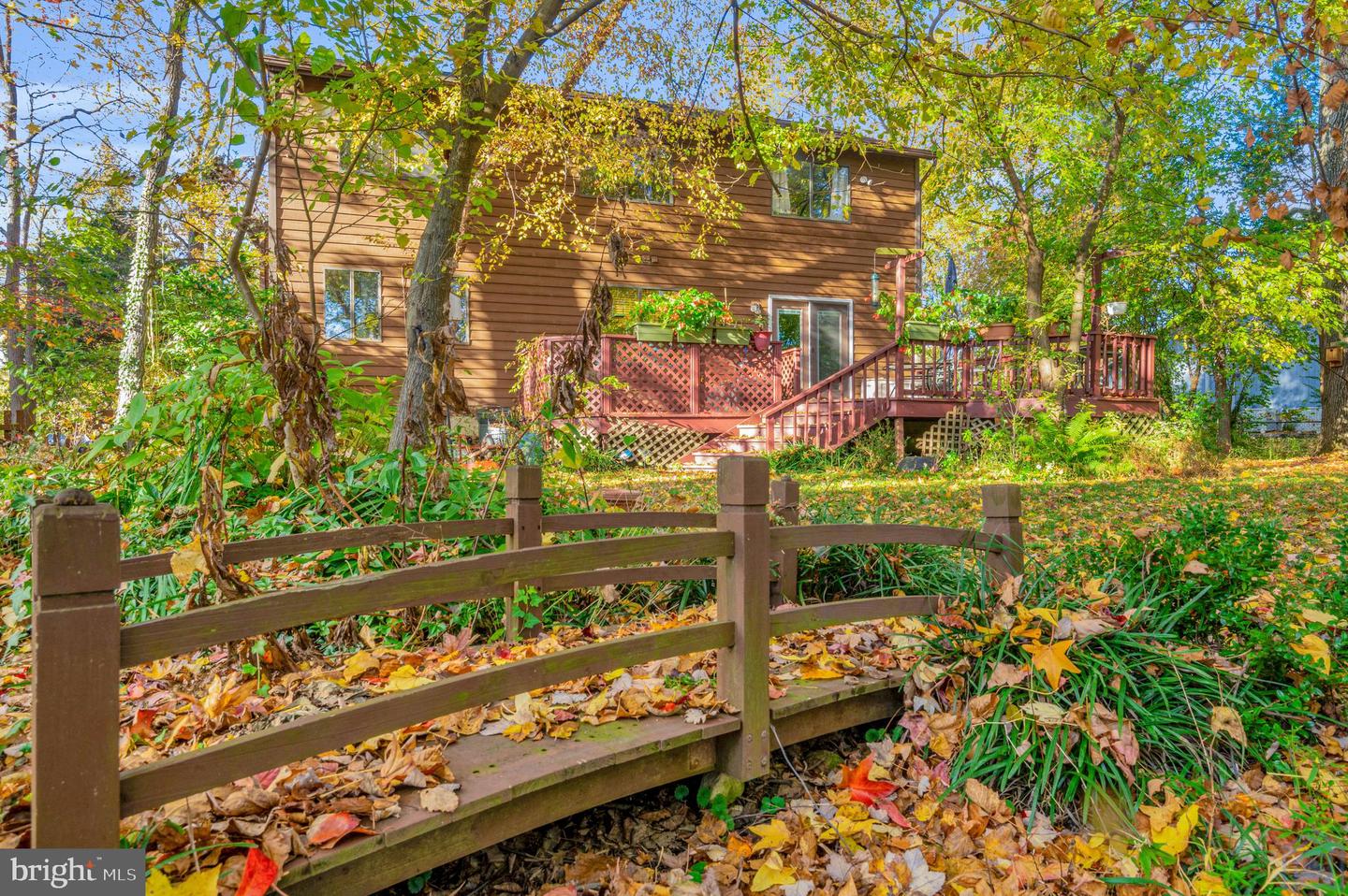 115 Lake View Dr