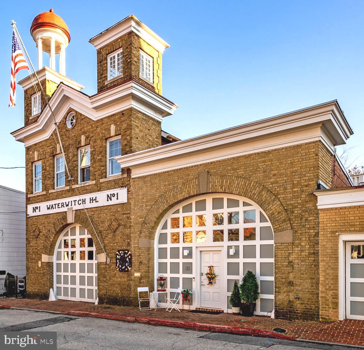 33 East St #1