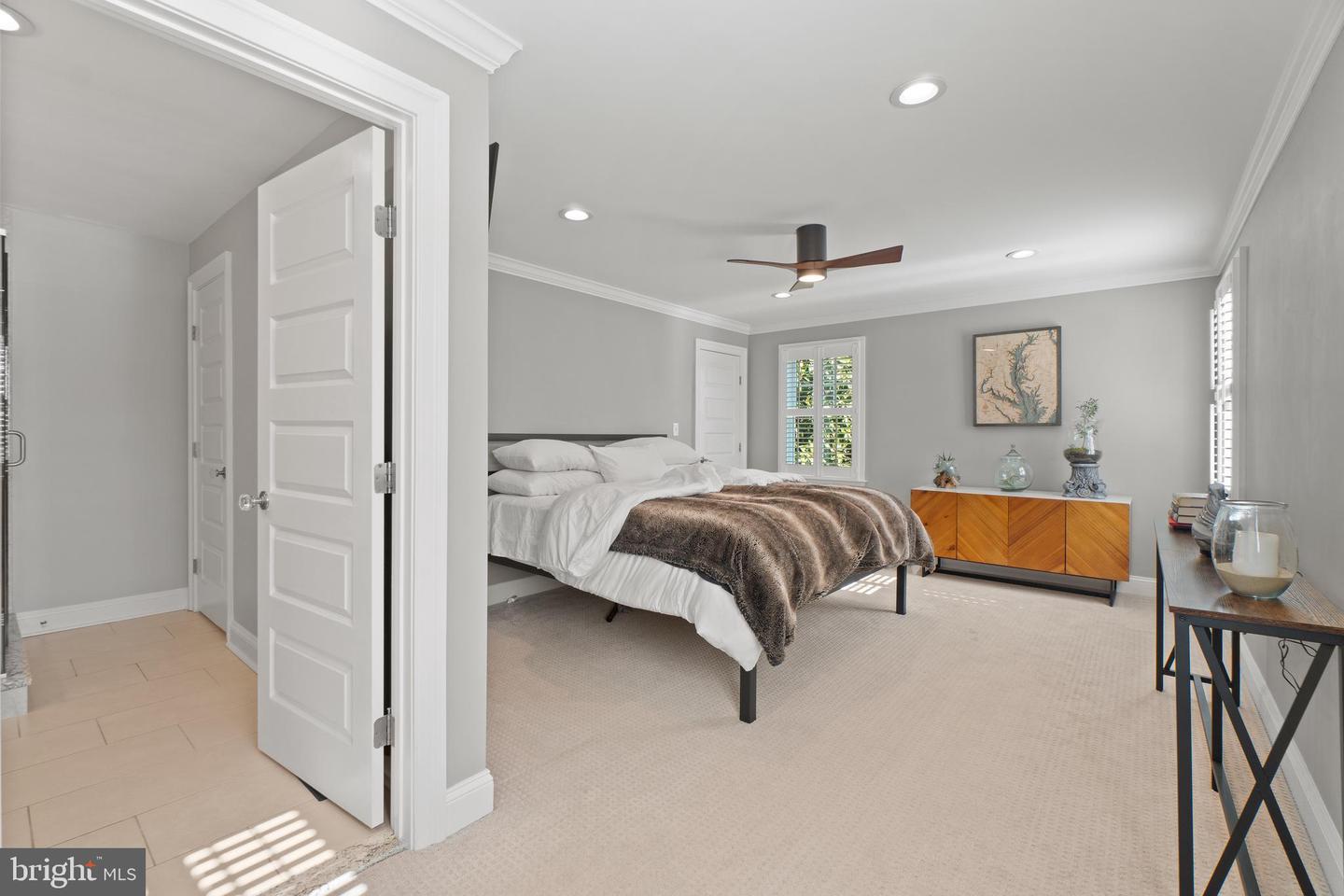 11 McKendree Ave
