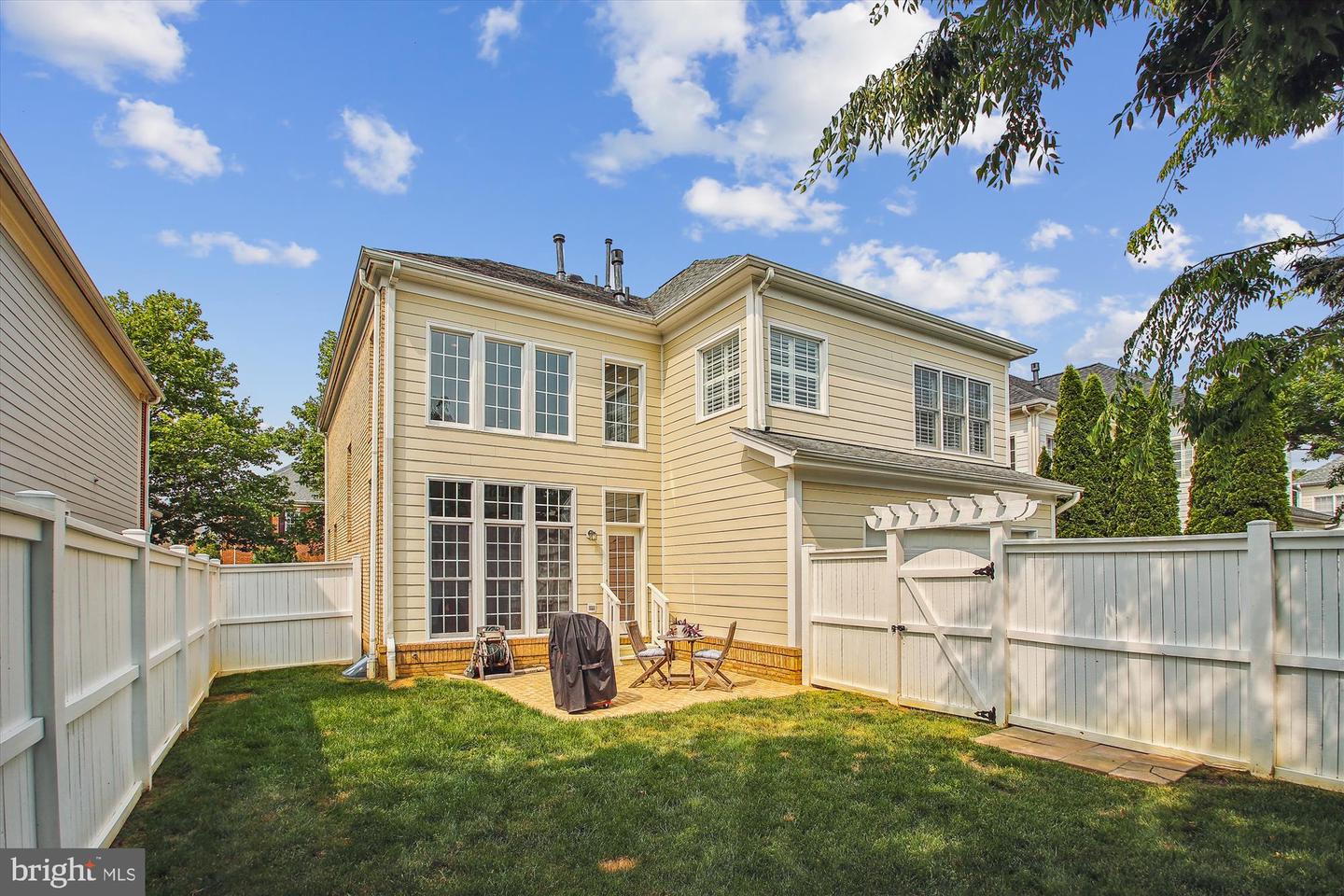 702 Pilot House Dr