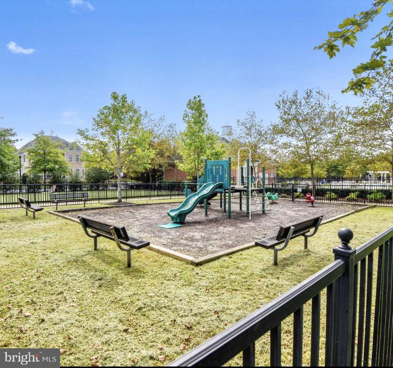 702 Pilot House Dr